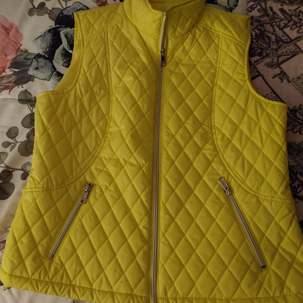 Yellow puffer vest size large